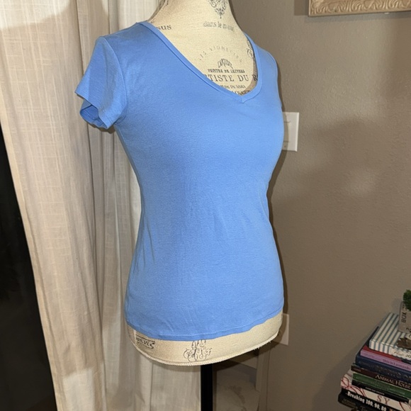 Liz Claiborne Tops - Liz Claiborne shortsleeve Women's shirt Light Blue V-Neck Top Small casual